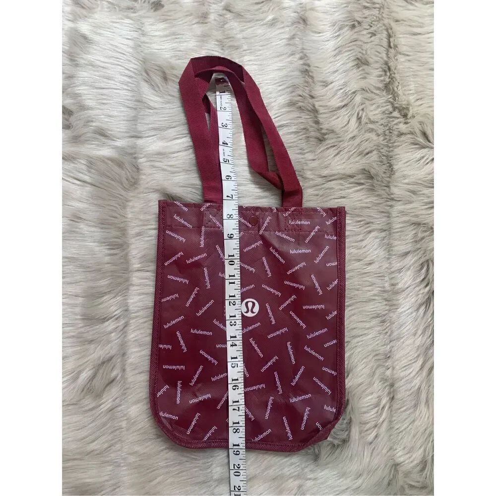 Lululemon Reusable Bags (3) - Picture 4 of 9